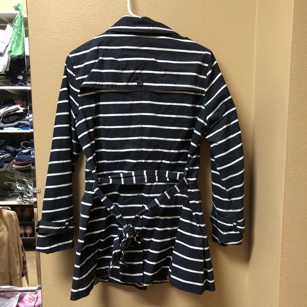 Banana Republic navy & white striped trench coat. - Picture 6 of 6